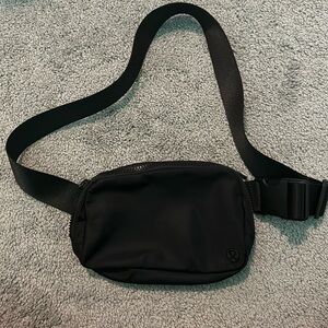 Lululemon belt bag